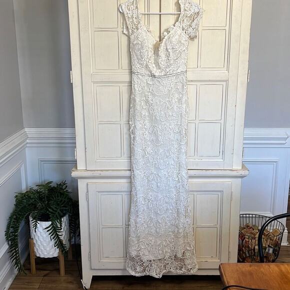 NWT Fashion Nova size small ivory lace gown wedding prom - Picture 3 of 6